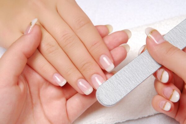 6 Valuable Spa Items for Manicure and Pedicure Treatments