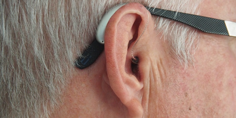 5 Ways to Protect Your Ears As You Grow Old
