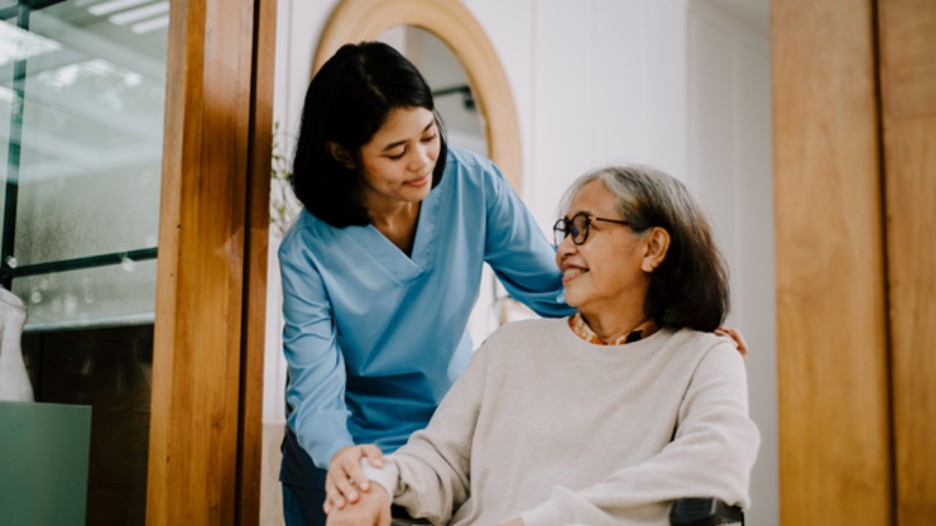 5 Hidden Benefits of In-Home Companionship Services for Seniors